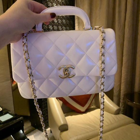 Brand new stunning authentic,new season Chanel purse w/ handle /strap. Must have - Picture 1 of 16
